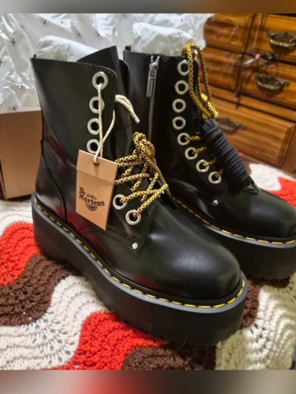 NIB Dr. Martens Jadon Max Platform Boot - Black - Picture 6 of 9